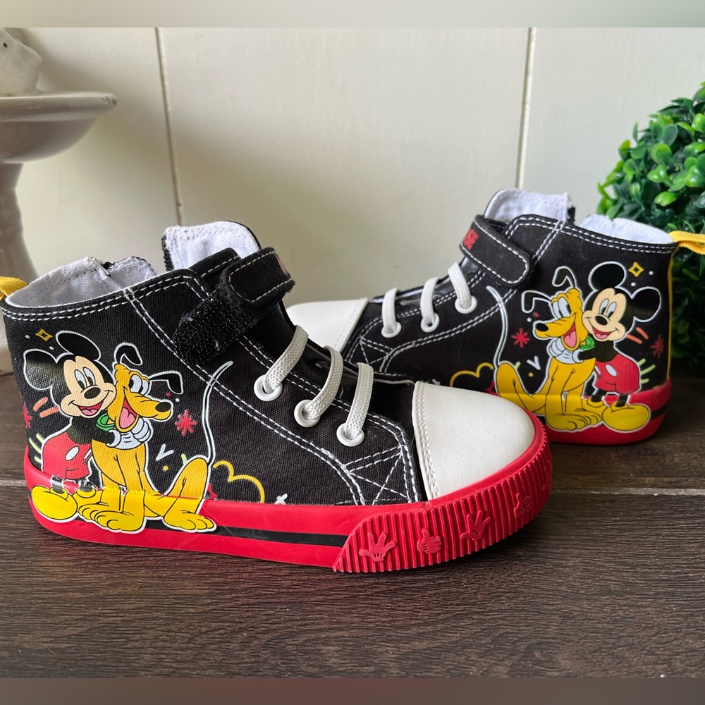 Disney Mickey Mouse Pluto Black Red Yellow Toddler Hi Top Sneakers Zips Size 10 - Picture 1 of 9